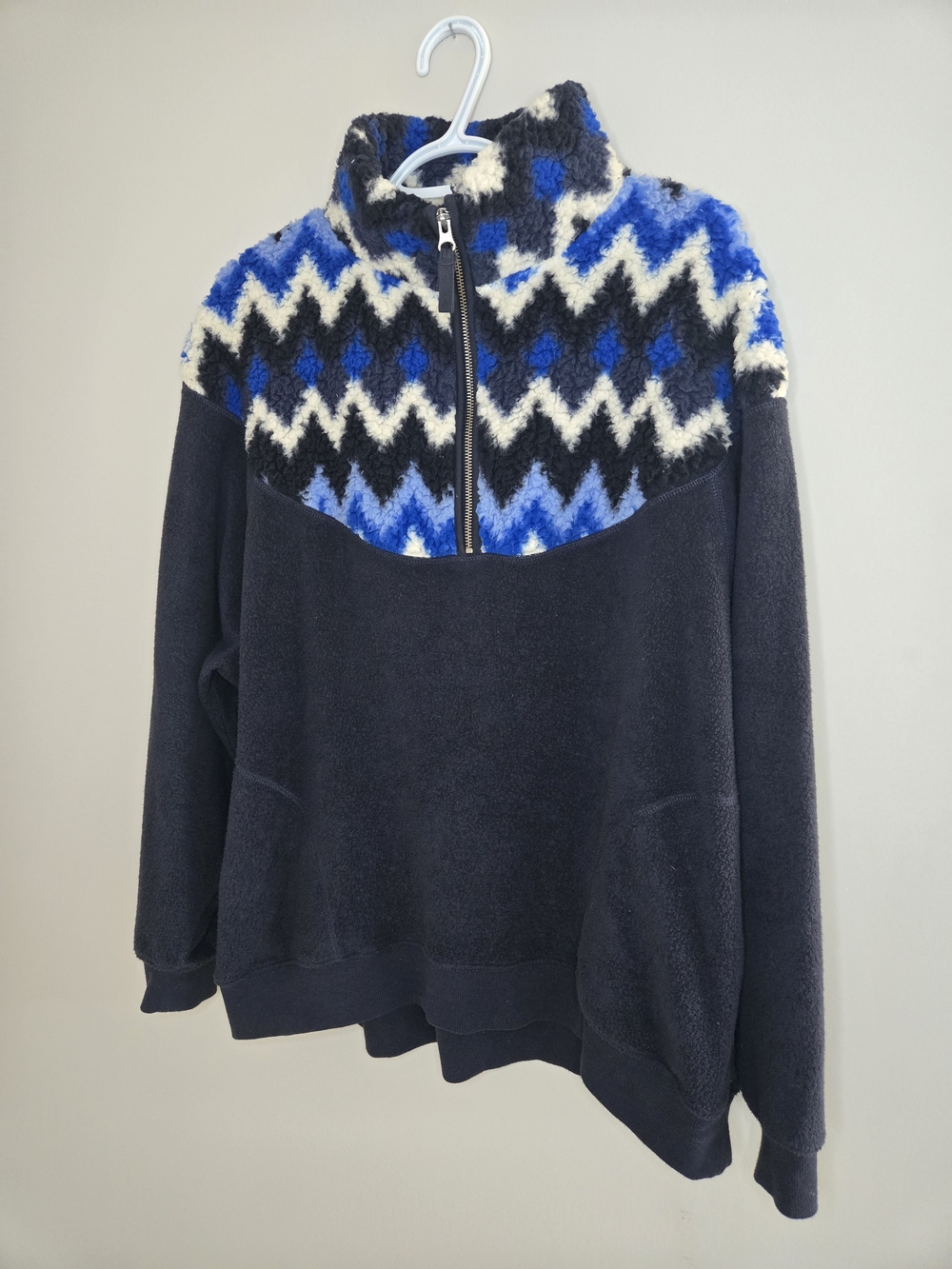 Aerie Hometown Sherpa, Fleece Navy & White Half-Zip Sweater With Chevron Pattern - Picture 2 of 5